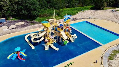Taman air Polandia
