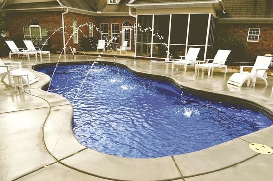 Harga yang bagus OEM Outdoor Free Standing Fiberglass in Ground Swimming Pool for Home Use on line