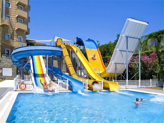 Harga yang bagus Aqua Park Water Play Hiburan Splash Peralatan Serat kaca Water Slide on line