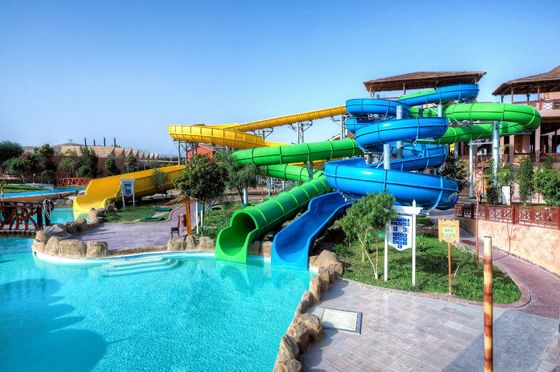 Harga yang bagus Taman air Taman bermain Kolam renang Permainan Serat kaca Air Spiral Slide Set on line