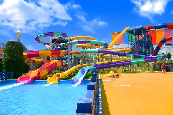 Harga yang bagus Peralatan Hiburan Luar Ruangan Besar Taman Air Seluncuran Air Fiberglass Permainan Air Seluncuran Air Playground Untuk Kolam Renang Spiral Terbuka Cocok Untuk Dewasa Dan Anak-Anak Kustomisasi on line
