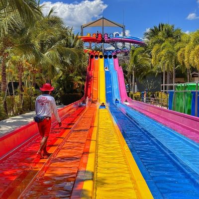 Harga yang bagus Commercial Water Park Slide with 6-10mm Thickness Fiberglass for 5-10 Passengers and 100-500kg Capacity on line