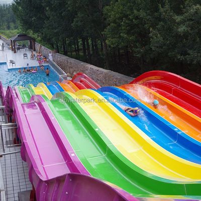 Harga yang bagus Commercial Large Water Park Equipment Lake Water Slide With Hot Dipped Galvanized Steel Structures And Roofs on line