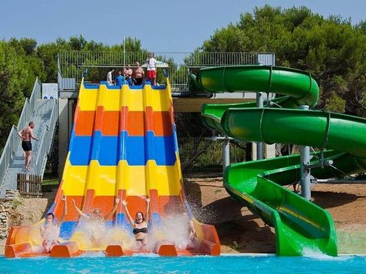 Slide Taman Air Slide Kolam Renang Disesuaikan Untuk Dewasa Dan Anak-anak