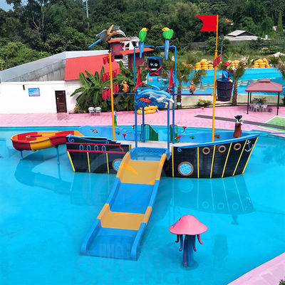 Menara Air Serat Kaca Slide Kapal Bajak Laut Anti Karat Taman bermain Slide Taman Air