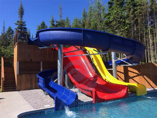 Hotel Kolam renang Slide air Serat kaca Peralatan taman air Tinggi 4,5m