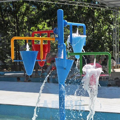 Harga yang bagus Taman Air Komersial 5 In 1 Serat Kaca Tuang Ember Air Untuk Splash Zone on line
