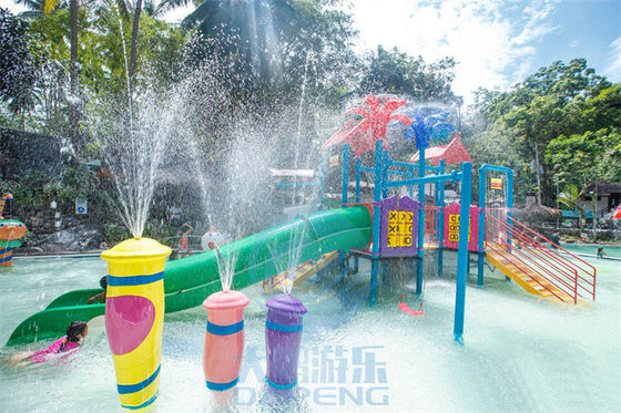 Harga yang bagus Adventure Park Rain Splash Pad Toys Fiberglass Column Fountain Spray Set on line