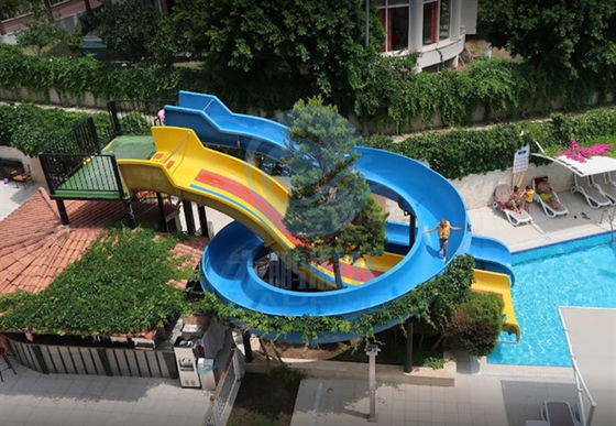 Harga yang bagus OEM Kolam renang Slide Air Fiberglass tahan pudar Semprot Ground Pool Slide on line