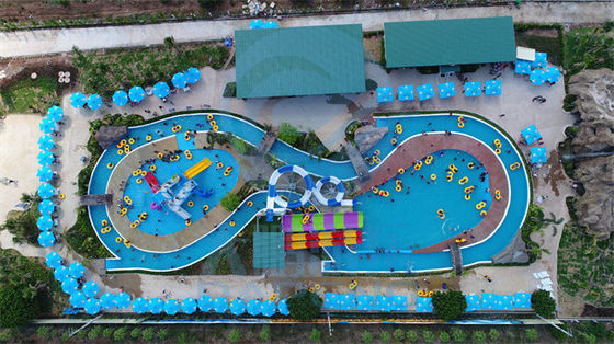 kualitas OEM 4000 Sqm Lazy River Water Park Disesuaikan Dengan Slide Kolam Renang pabrik