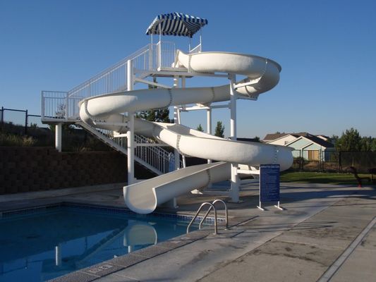 Harga yang bagus Kolam renang pribadi Mainan Fiberglass Slide Taman hiburan air Game Rides Indoor Taman bermain Anak-anak on line