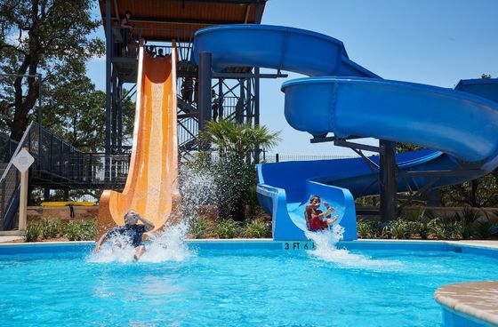 Harga yang bagus OEM Taman hiburan air Anak-anak Peralatan renang Fiberglass Slide on line