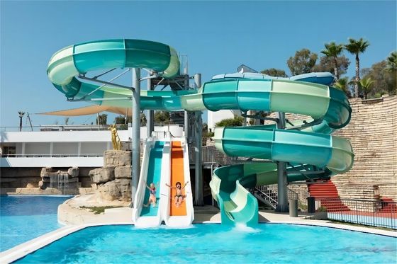 Harga yang bagus 5 orang kolam renang serat kaca water slide amusement park ride anak-anak aksesoris on line