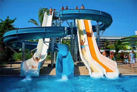 Harga yang bagus ODM Outdoor Water Play Equipment Swimming Pool Slide In Ground on line
