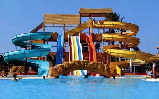 Harga yang bagus 1 Person Water Park Tube Slide Swimming Pool Game Equipment  For Children on line