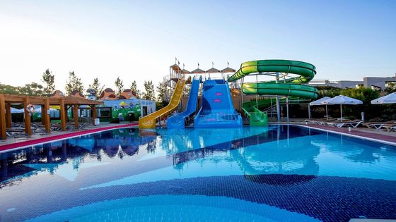 Taman permainan air Perlengkapan bermain lunak Slide serat kaca untuk orang dewasa