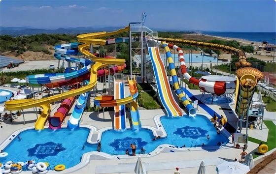 Harga yang bagus Taman hiburan air komersial Kolam renang Perjalanan Slide Serat kaca on line