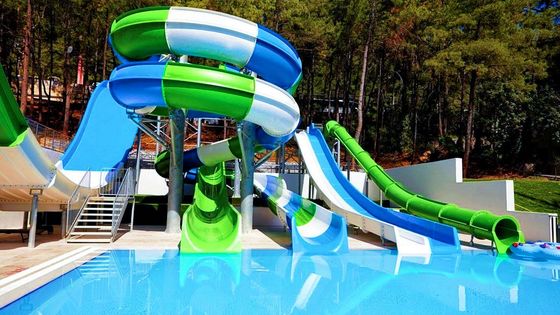Harga yang bagus Taman Air Hiburan Dewasa Permainan Air Slide Serat Kaca Custom untuk Kolam Renang on line