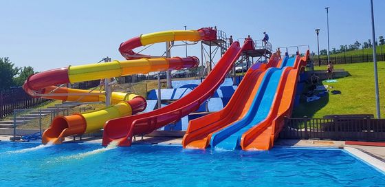 Harga yang bagus Taman bermain air Slide air serat kaca untuk kolam renang di atas tanah on line