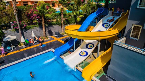 Harga yang bagus Taman Hiburan Berenang Permainan air Taman bermain kolam renang Air bermain Slide Untuk anak-anak Kolam renang on line