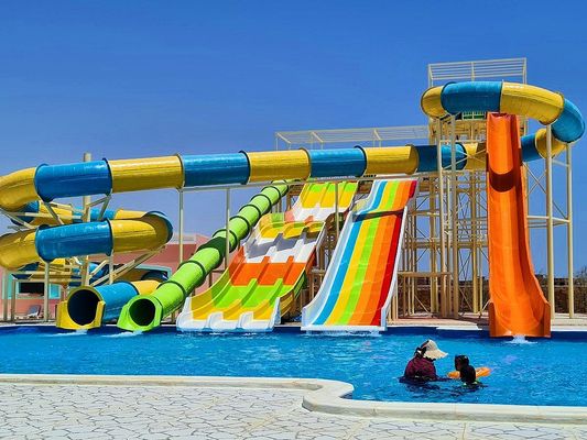 Harga yang bagus Hiburan Taman air Kolam renang Air Spiral Slide Group untuk Anak-anak on line