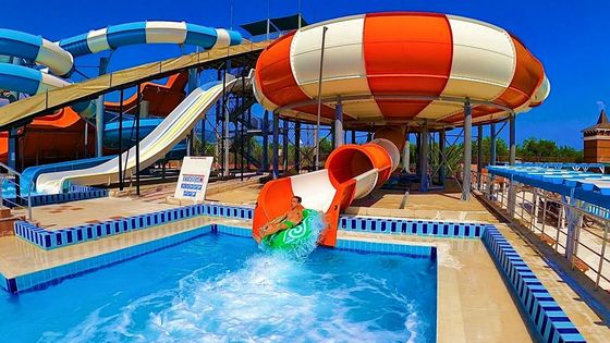 Harga yang bagus Taman Air Kolam Renang Serat kaca Aqua Spiral Tube Slide on line