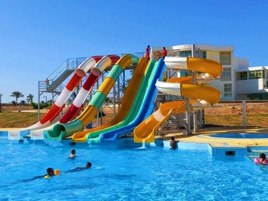 Aksesoris Slide Air Kolam Renang Dewasa Termasuk Pasokan Air Dan Sistem Pengolahan