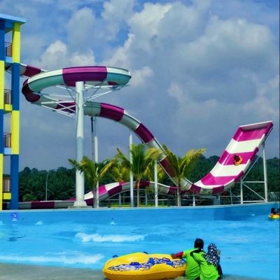 Harga yang bagus Kolam renang komersial di luar ruangan anak-anak Slide air serat kaca on line