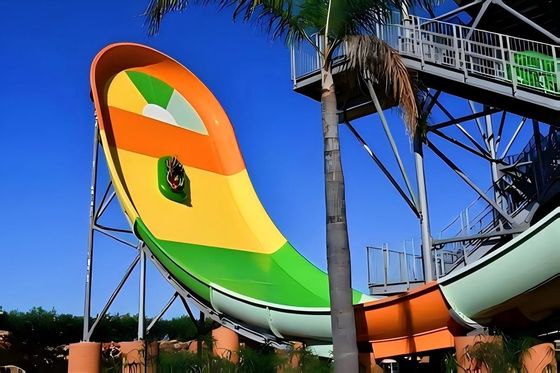 Harga yang bagus Ruang bermain air besar di luar ruangan Kolam renang Fiberglass Water Slide on line
