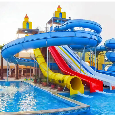 Harga yang bagus Fiberglass Water Slide Combination 8-10mm tebal untuk kolam renang taman air komersial Satu tahun garansi on line