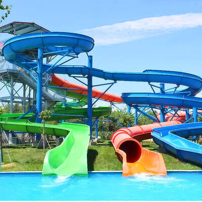 Taman air Slide spiral tertutup ganda serat kaca untuk taman air Kolam renang Dewasa Anak-anak