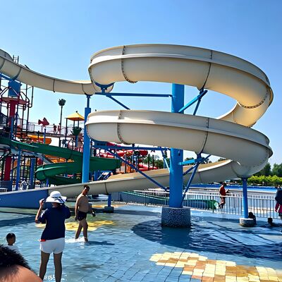 kualitas Perosotan Air Fiberglass Komersial Grosir Spiral Tebal 6-8mm Peralatan Taman Air Dengan Garansi 1 Tahun pabrik