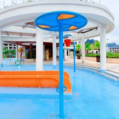 Peralatan Bermain Air Berputar Stainless Steel Taman Air Fiberglass Untuk Resor Splash Pad Taman Air Anak